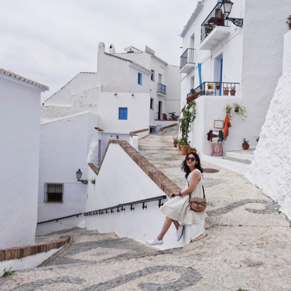 西班牙 |  行程  | 夫里希利亞納 Frigiliana + 內爾哈 Nerja | 一日上山下海、歐洲陽台  Balcon de Europa&nbsp;美景和沙灘日光浴！